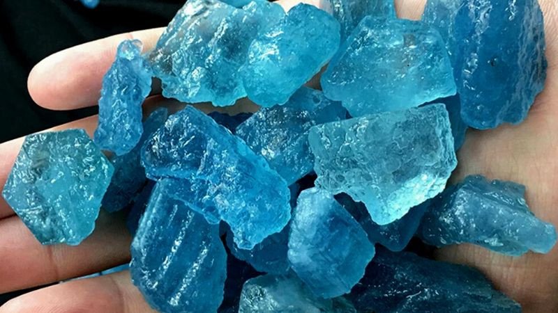 Đá phong thủy hợp với người sinh năm 96 tuổi con gì mệnh Thủy