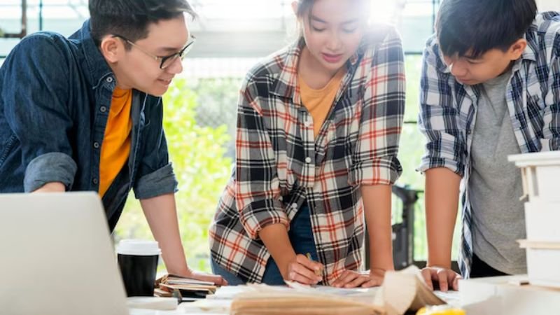 Bảo Bình nên trau dồi kỹ năng làm việc nhóm để phát triển