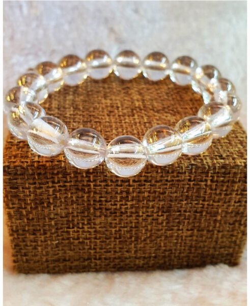Mẫu vòng tay bằng đá Topaz trắng trong