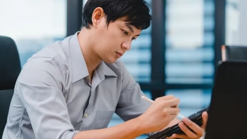 Cung Hoàng Đạo Cự Giải kiên trì và thận trọng trong công việc