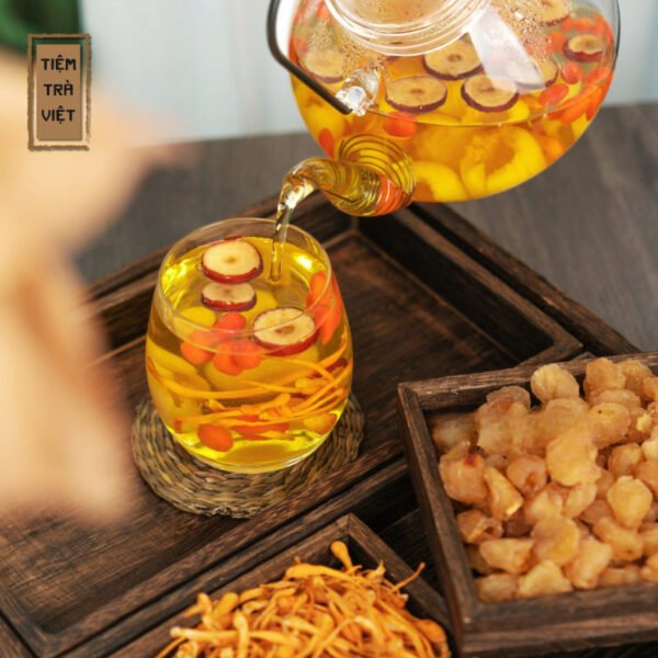 Trà Đông Trùng Tứ Vị Có Tác Dụng Gì? Lợi Ích Cho Sức Khỏe