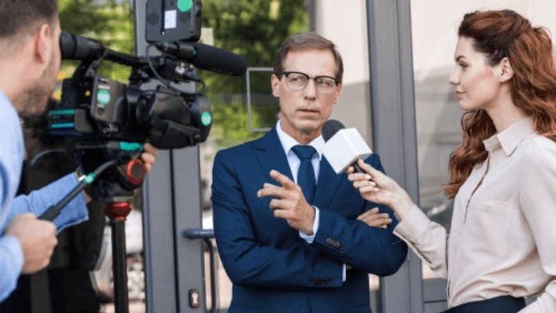 xem cung hoàng đạo theo ngày giờ sinh: Phóng viên Song Tử tác nghiệp tại hiện trường, nhanh nhạy thu thập thông tin