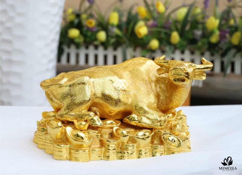 Tượng trâu phong thủy mang lại may mắn cho người tuổi Đinh Sửu 1997