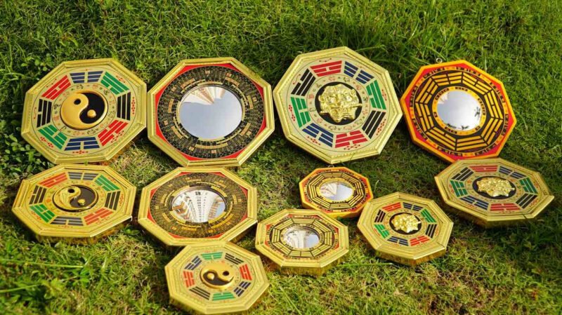 Gương Bát Quái được sử dụng để hóa giải tà khí