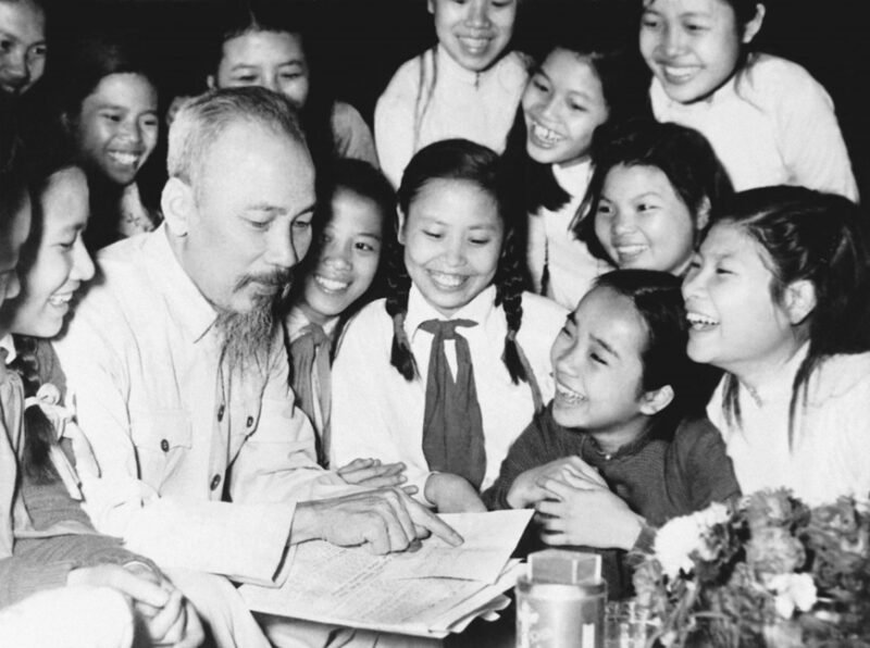 Chủ tịch Hồ Chí Minh gửi thư thiếu nhi ngày 25 tháng 9