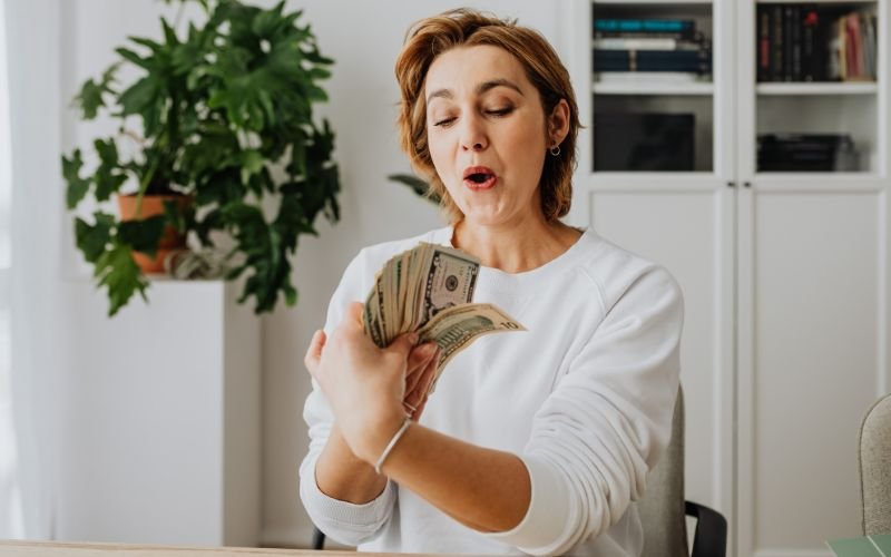 Văn Khấn Gia Tiên Xin Lộc Làm Ăn Chi Tiết và Đúng Chuẩn