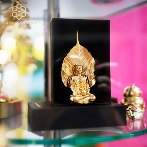 Lá bồ đề mạ vàng cao cấp cho người tuổi Lợn giúp thu hút vận may và vạn sự hanh thông