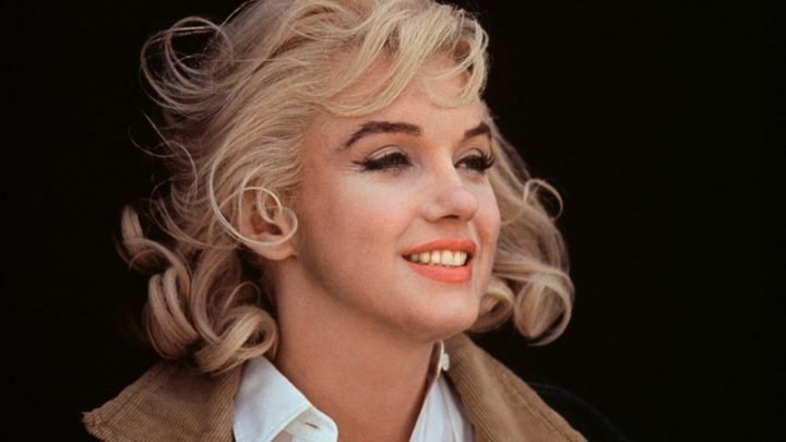 Marilyn Monroe, một Song Tử nổi bật, thể hiện sự đa diện và sức hút mạnh mẽ trong cá tính của cung này.