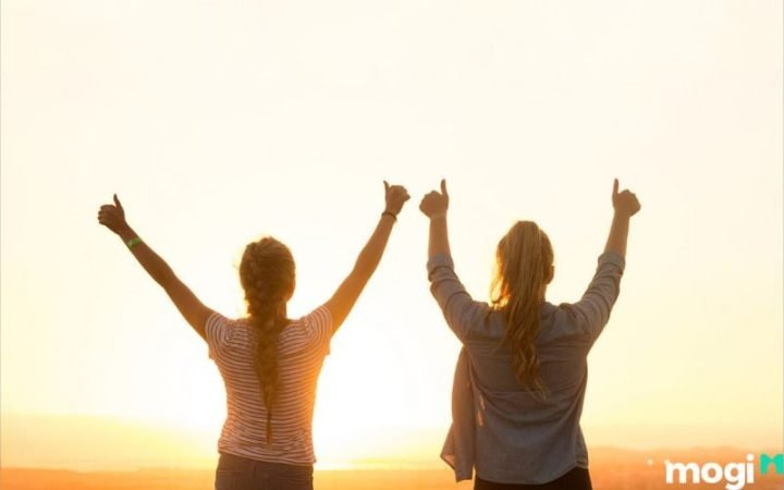 Bạn bè chất lượng và sự hỗ trợ từ cộng sự của chủ mệnh Lộc Tồn trong tử vi ở cung Nô Bộc.