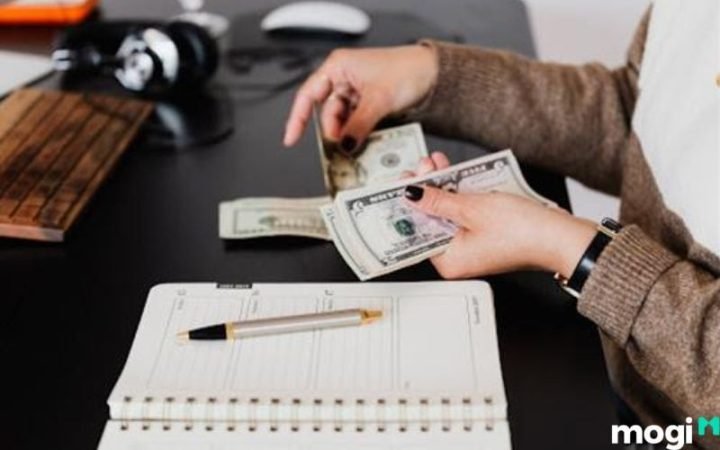 May mắn khi xuất ngoại và khả năng kiếm tiền của chủ mệnh Lộc Tồn trong tử vi tại cung Thiên Di.