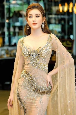 Lá Số Tử Vi Giáp Tuất 1994 Nữ Mạng: Vận Mệnh và Phong Thủy