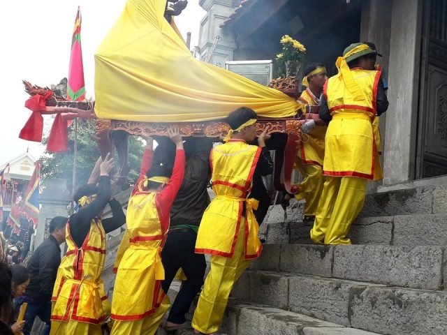 Tứ vị Thánh Nương - Nghi thức rước kiệu bài vị linh thiêng