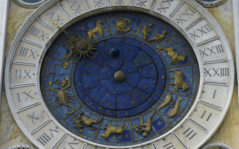 Có Nên Quá Lo Lắng Khi Không Biết Giờ Sinh