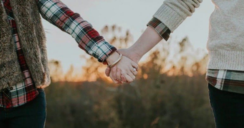 Lời Khuyên Để Mối Quan Hệ Tuất – Hợi Bền Vững