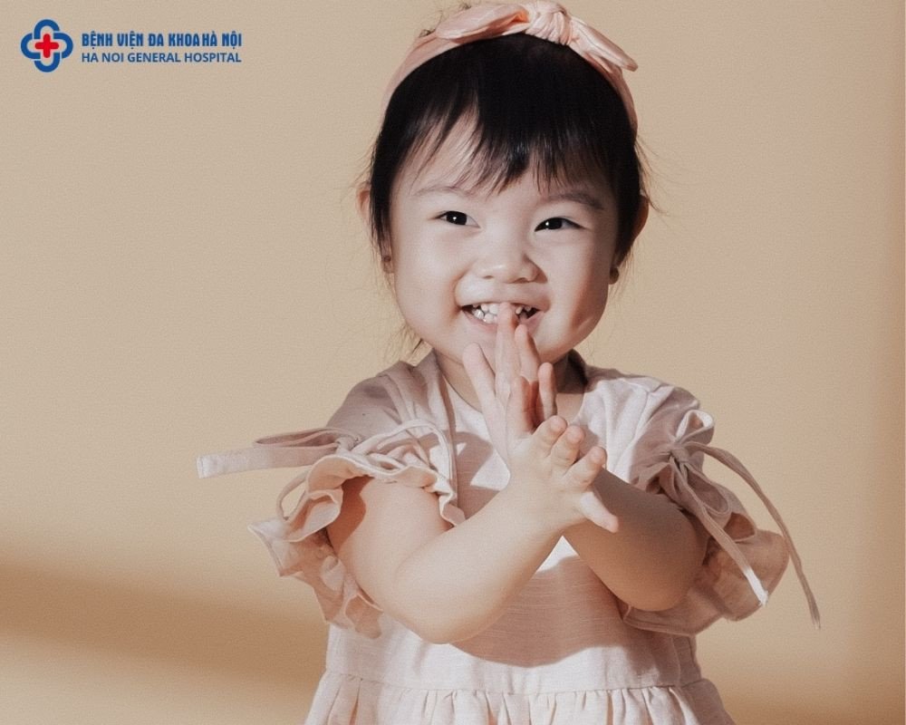 Bé gái tuổi Ất Tỵ sinh tháng nào tốt