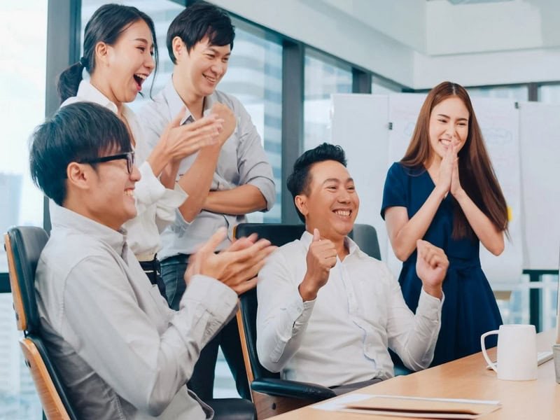 Cách hóa giải tiểu nhân và thị phi trong sự nghiệp tử vi Canh Ngọ 2026