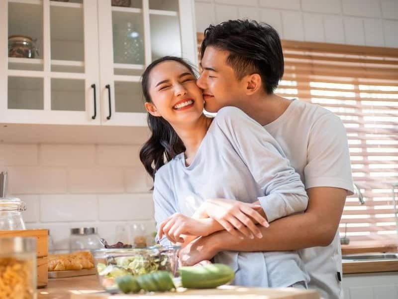 Chuyển biến tích cực trong tình duyên và hôn nhân tử vi Canh Ngọ 2026