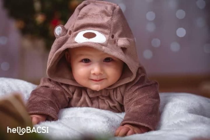 Đẻ bọc điều với bé sơ sinh còn trong túi ối