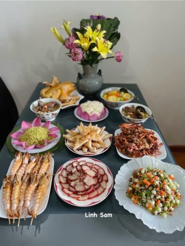 Mâm cỗ mặn cúng gia tiên truyền thống