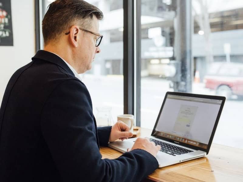 Tử vi tuổi Giáp Dần nam mạng cho thấy năm 2025 không lý tưởng để thay đổi công việc lớn