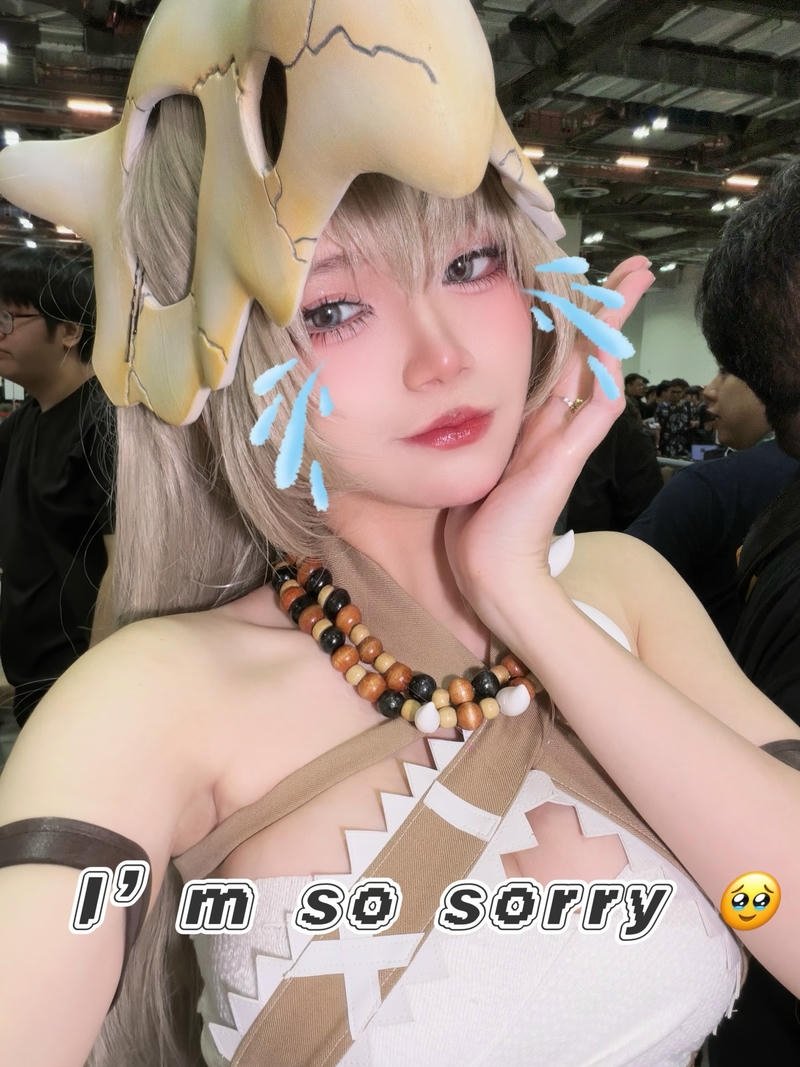 Hình Zinie Quỳnh cosplay sexy