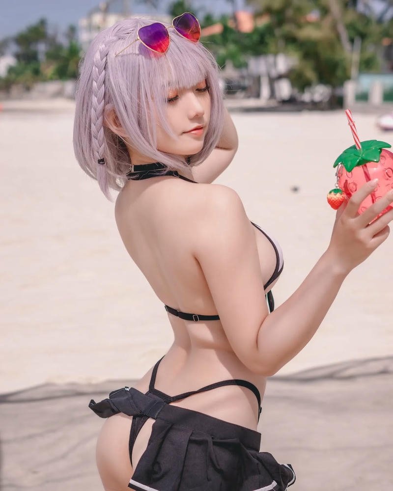Hình gái xinh cosplay mặc bikini nuột nà