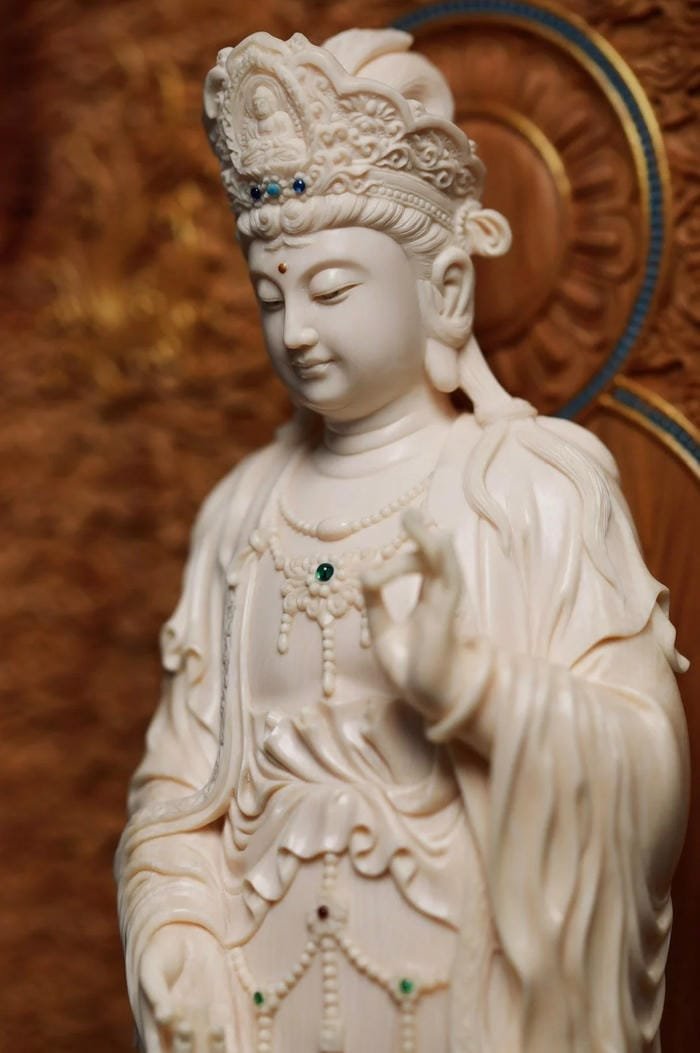 Quan Âm Bồ Tát ánh sáng nhẹ