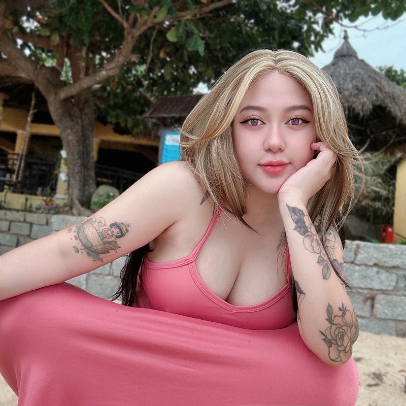 ảnh Suzie Nguyễn Onlyfans thần thái quyến rũ