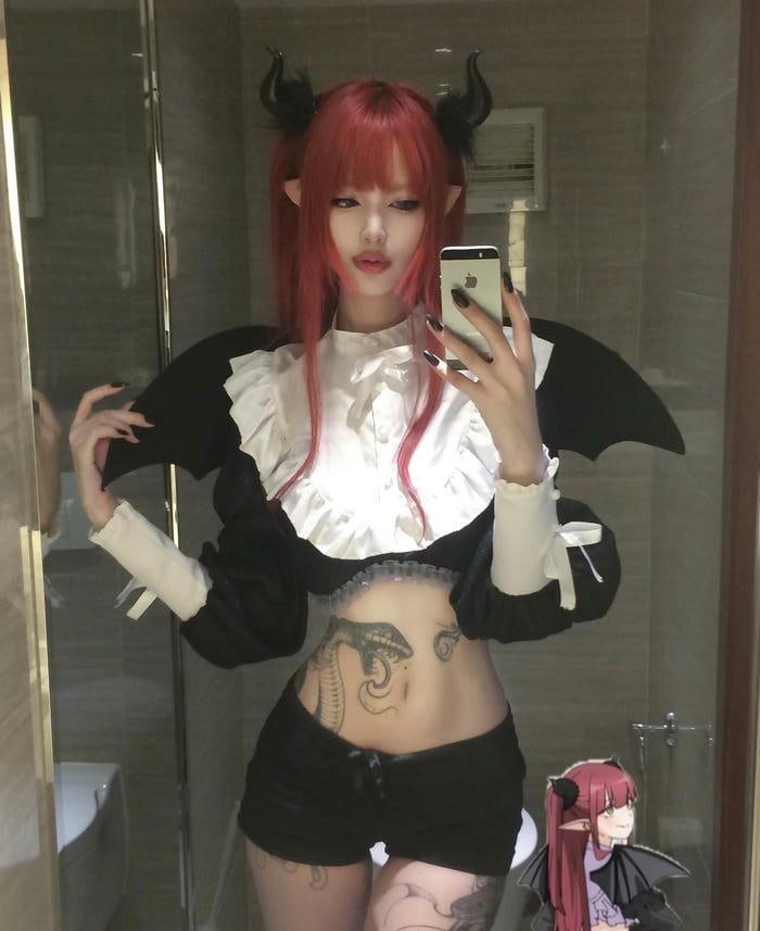 ảnh tạo dáng sexy cosplay