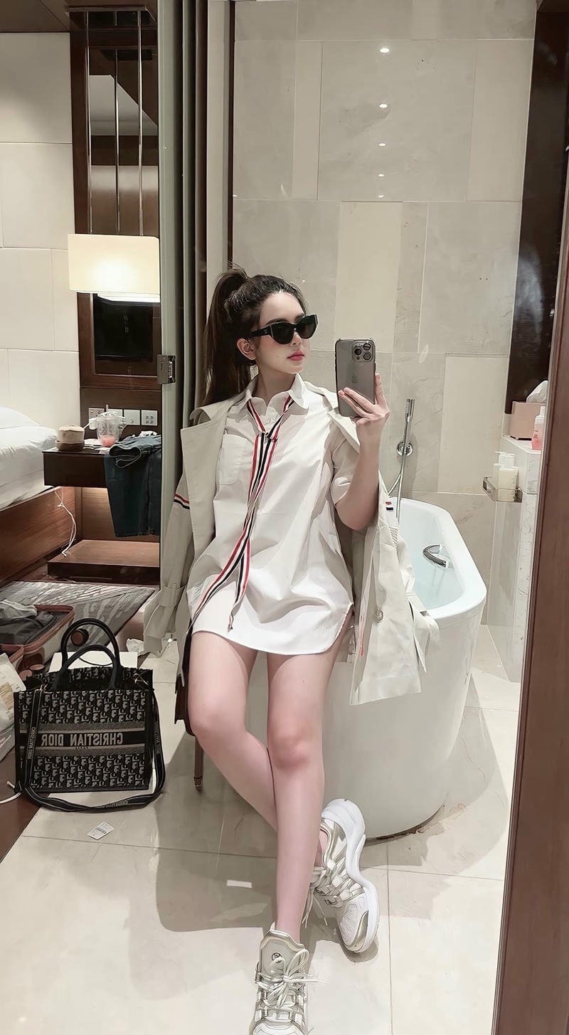 ảnh trần huyền châu cực đẹp