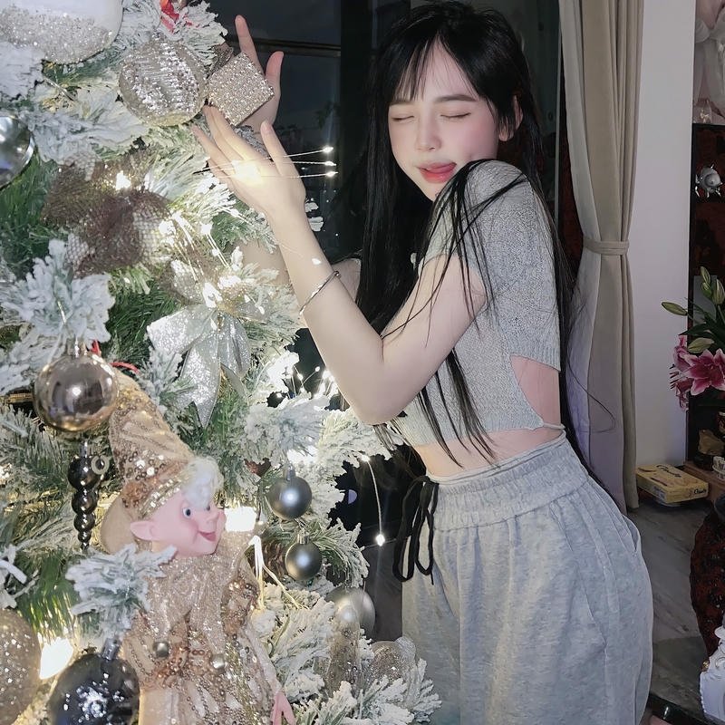 ảnh trần huyền châu đẹp cuốn hút