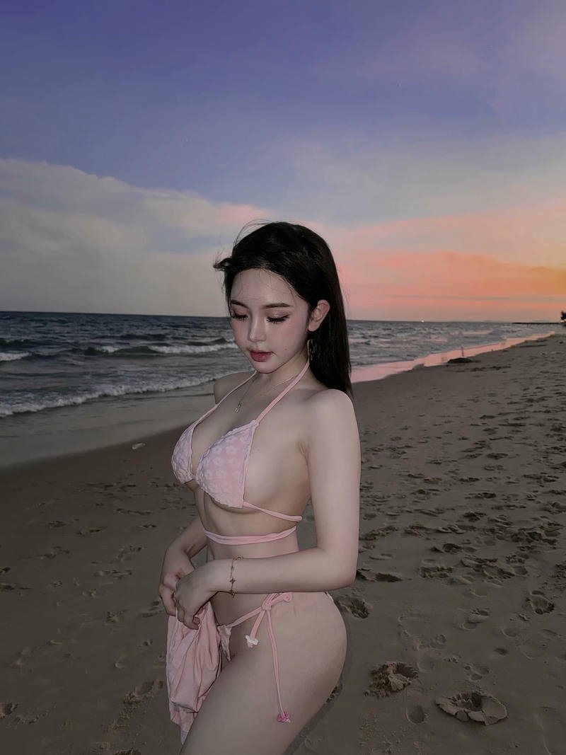 ảnh trần huyền châu nổi bật đẹp