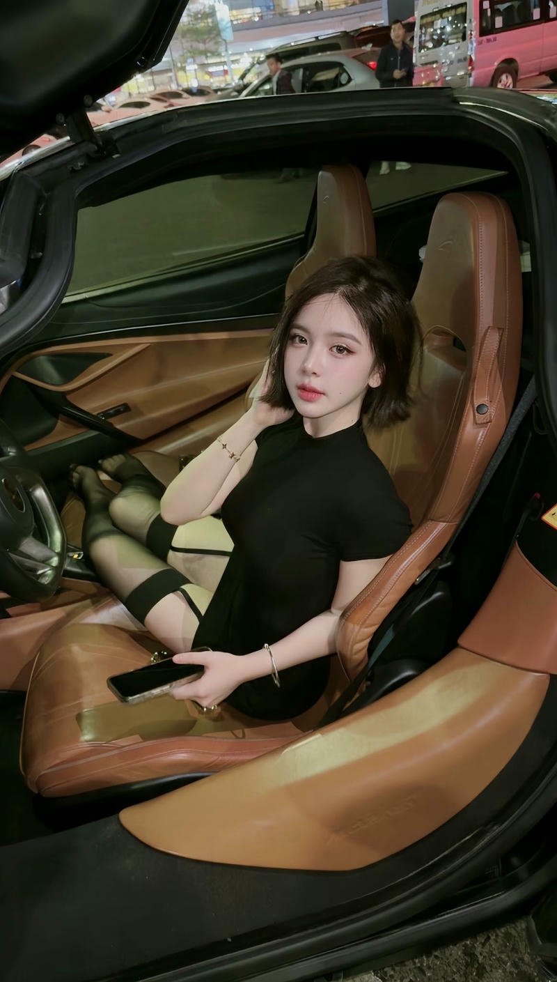 ảnh trần huyền châu rạng sáng