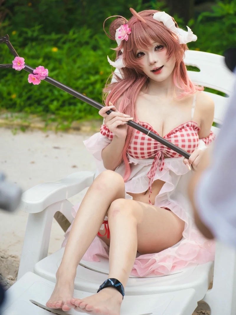 cosplay ảnh gái xinh mặc bikini nổi bật tinh khôi