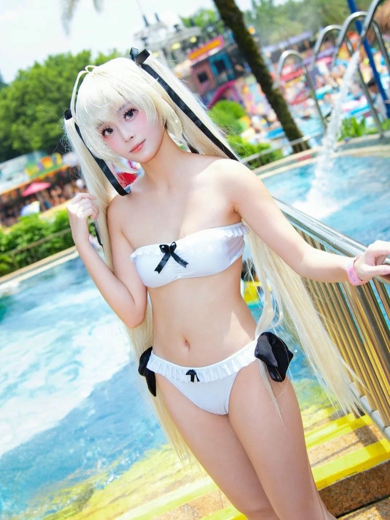 cosplay ảnh gái xinh mặc bikini thanh lịch