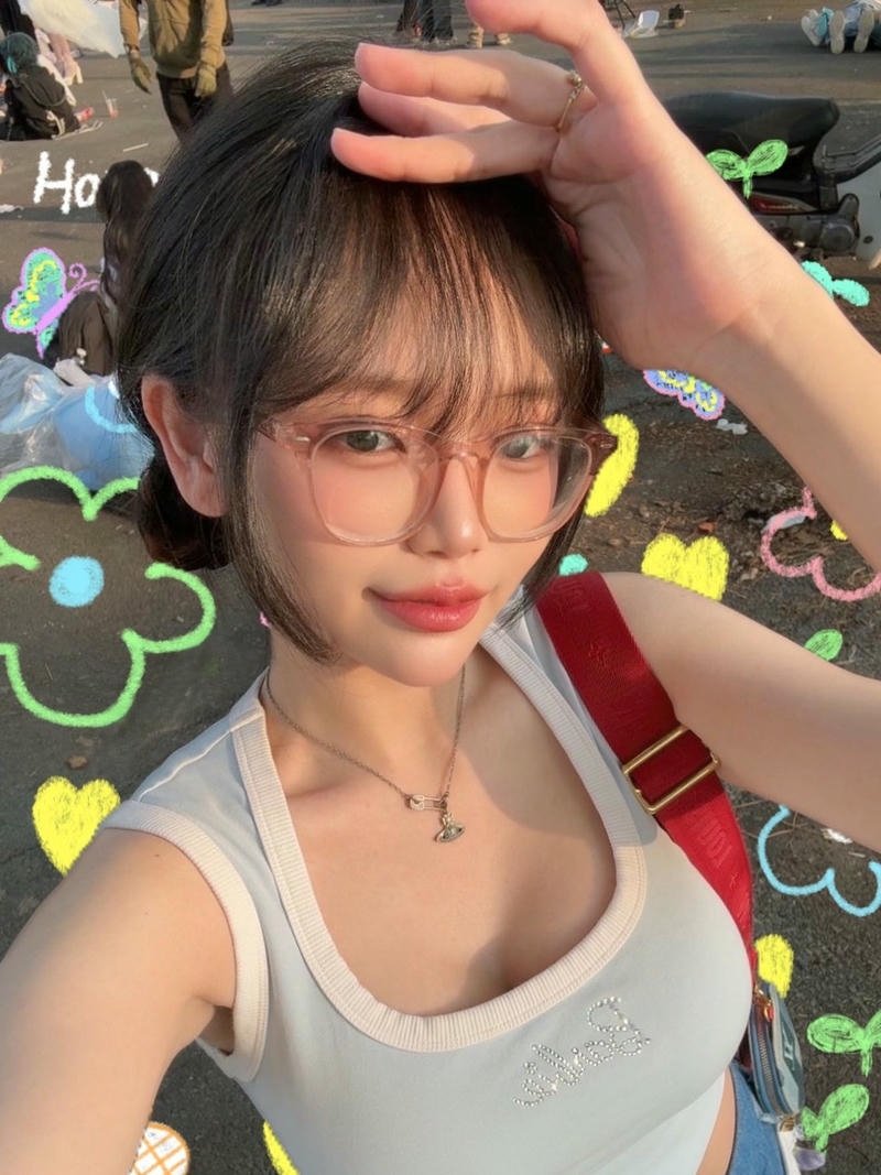 cosplayer Zinie Quỳnh ảnh sắc nét