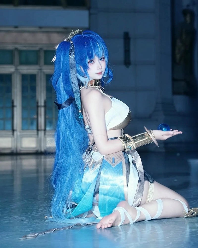 gái xinh cosplay thần thái