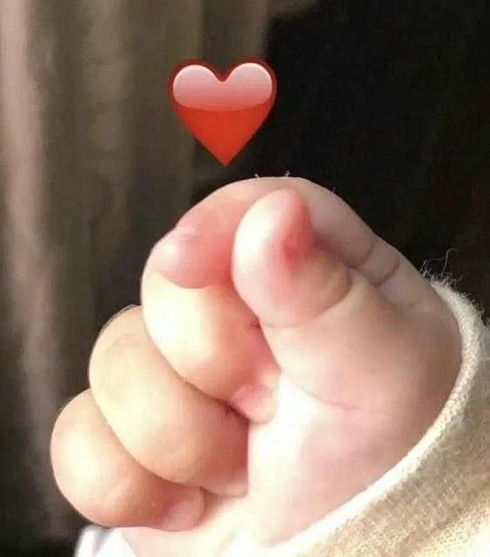 gif meme thả tim nổi tiếng