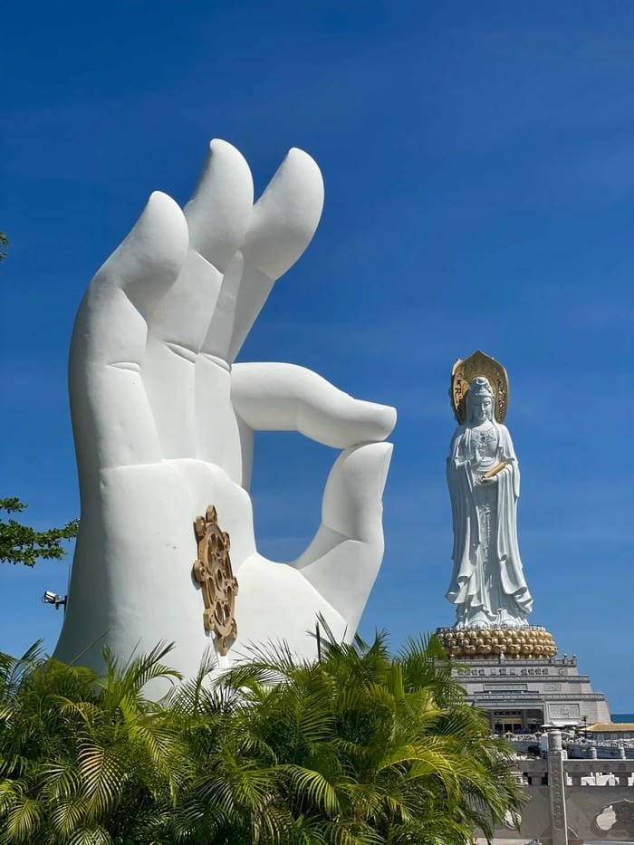 hình Phật Quan Âm uy nghiêm