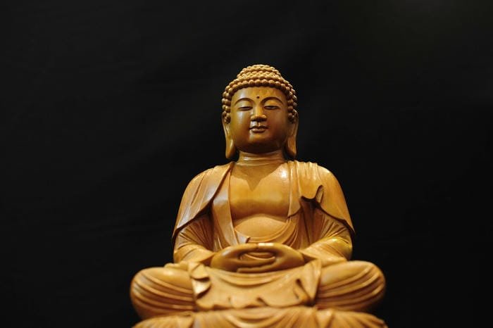 hình Phật ngồi tư thế kiết già