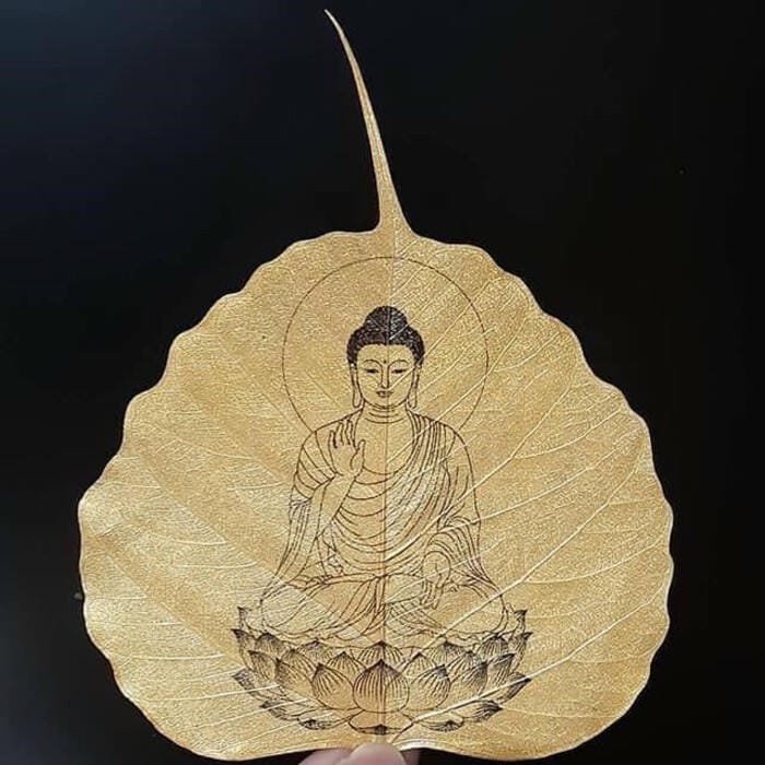 hình Phật trên lá bồ đề