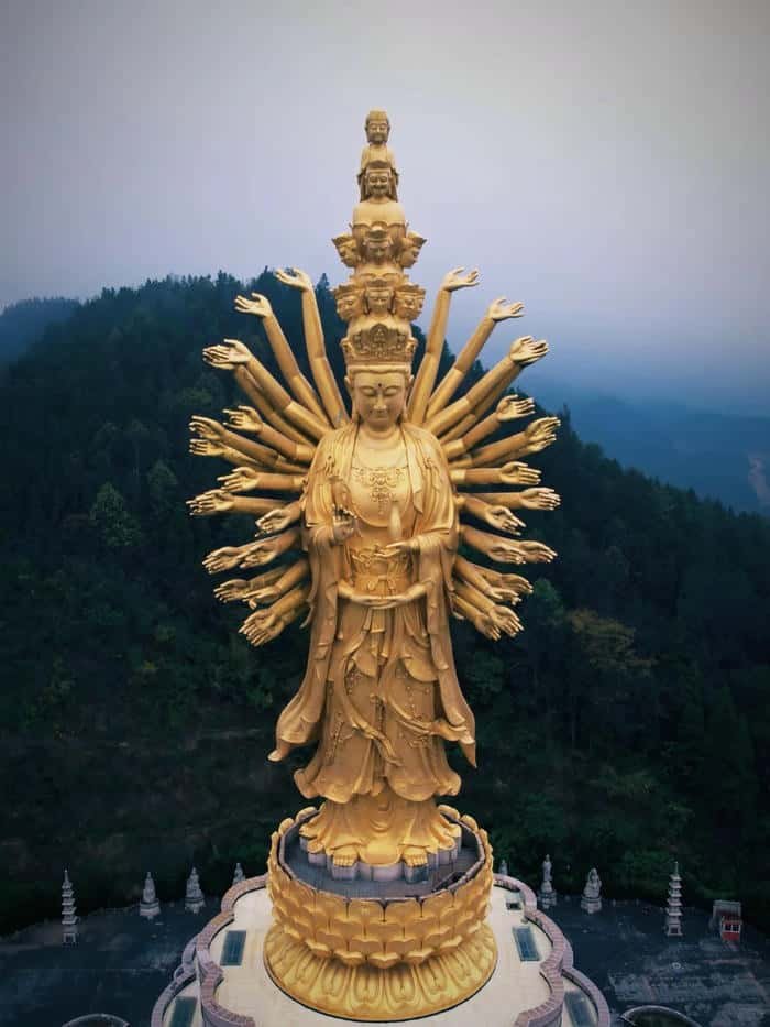 hình Quan Âm nghìn tay mang năng lượng an yên