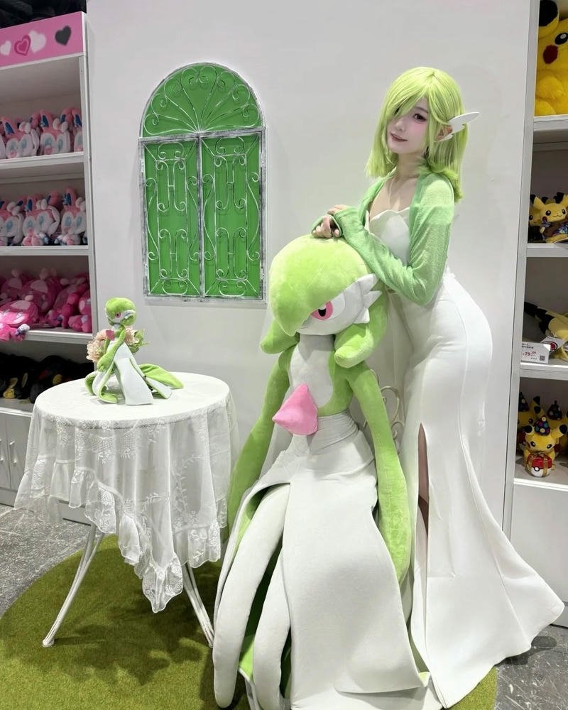 hình ảnh cosplay anime nữ sáng tạo