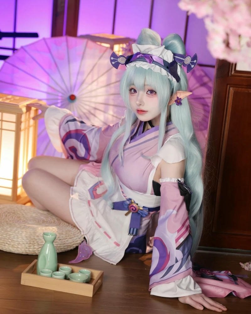 hình ảnh gái xinh cosplay sáng rực