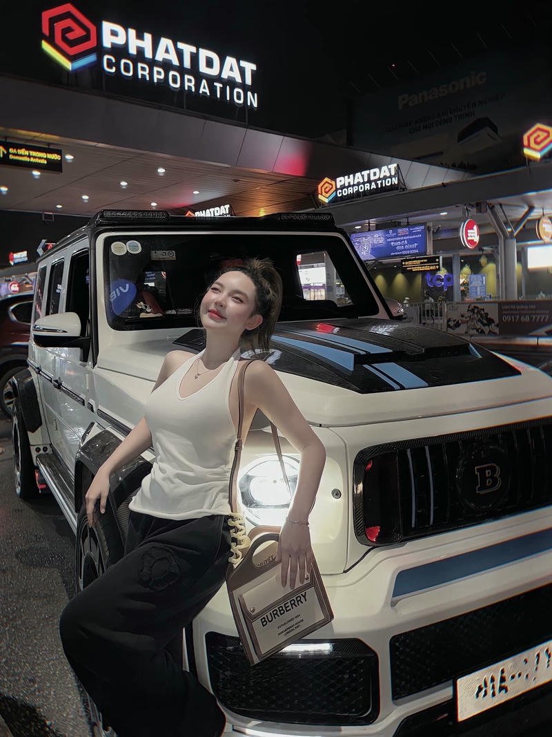 hình ảnh trần huyền châu huyền ảo