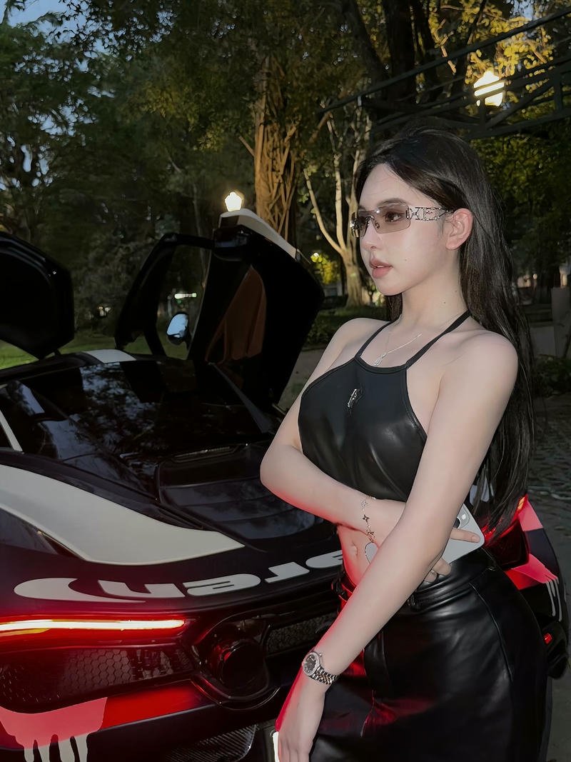 hình ảnh trần huyền châu mượt mà