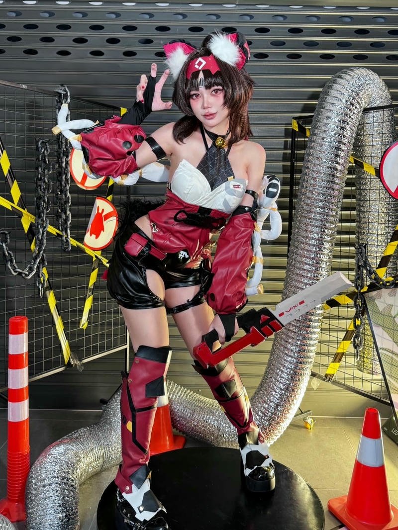 hình cosplay Zinie Quỳnh sắc nét