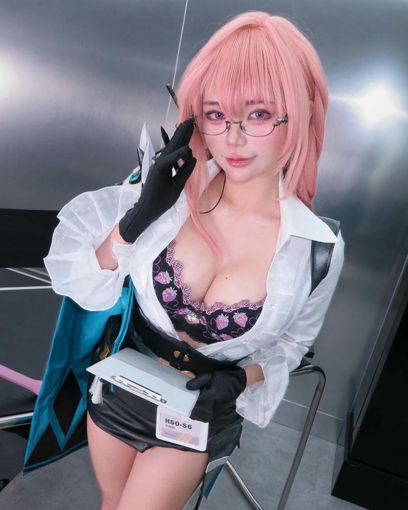 hình cosplay Zinie Quỳnh xinh tươi