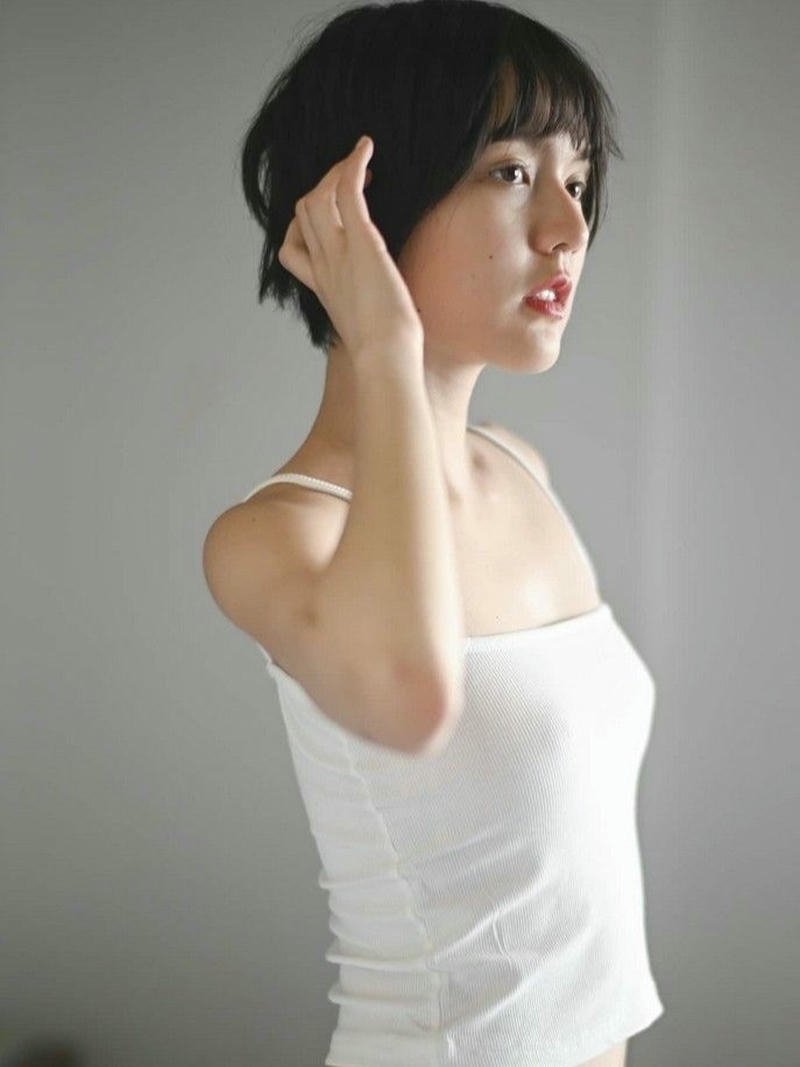 hình hải tú nude concept sang chảnh