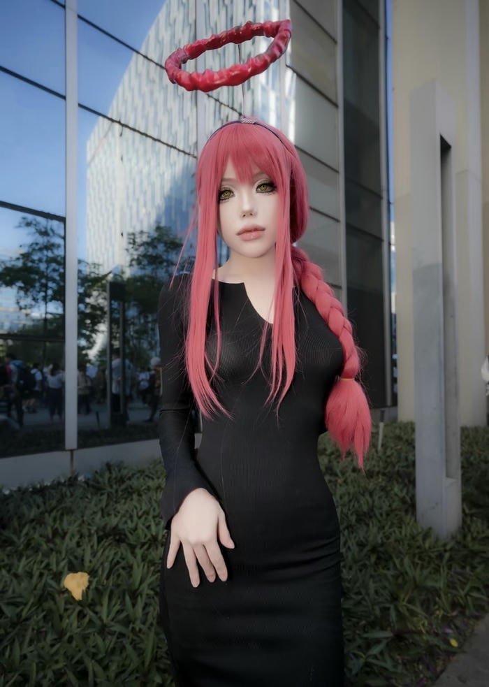 trang phục cosplay ôm sát